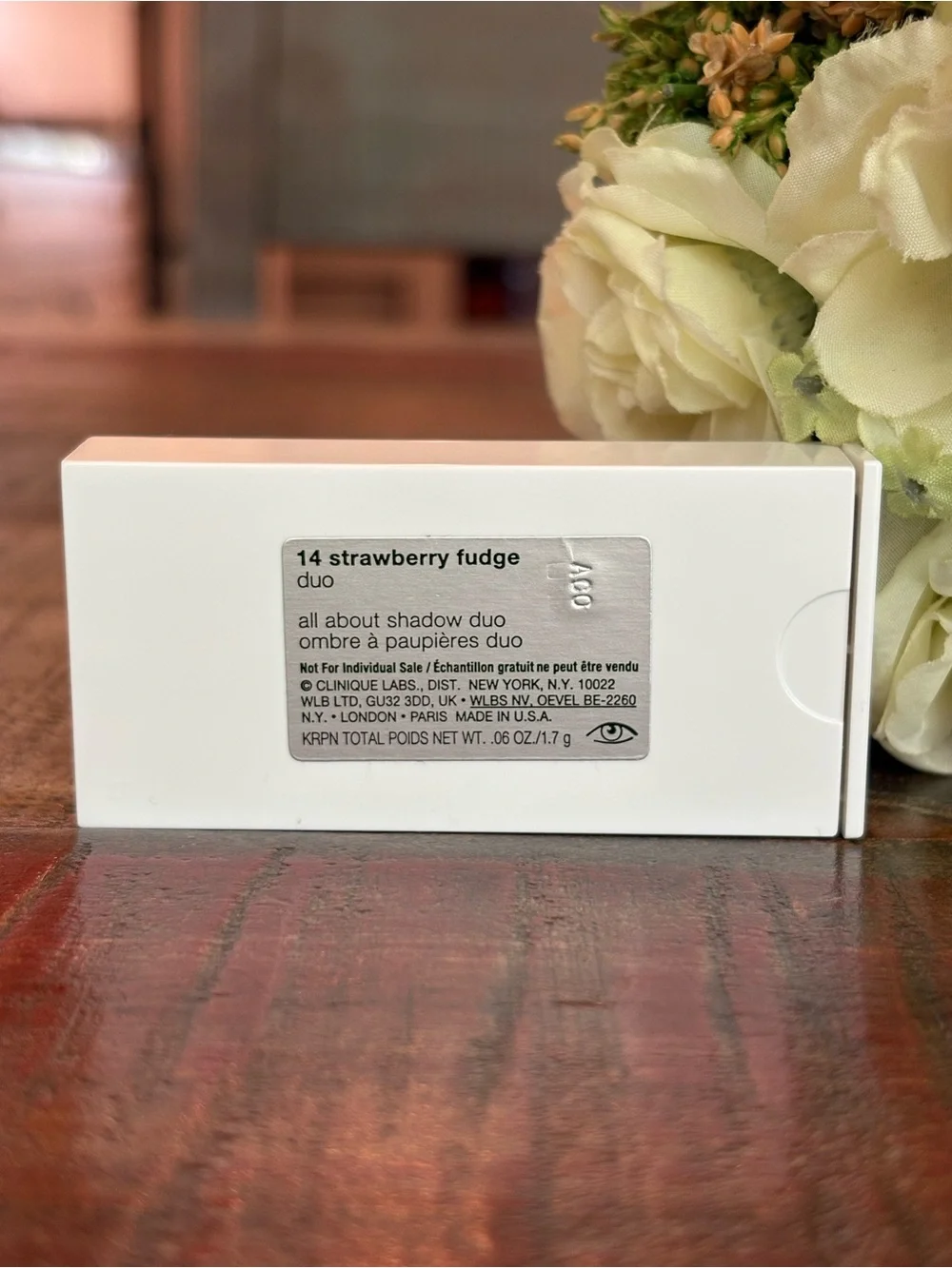NEW Clinique ALL ABOUT SHADOW Duo in STRAWBERRY FUDGE **Hard to Find**